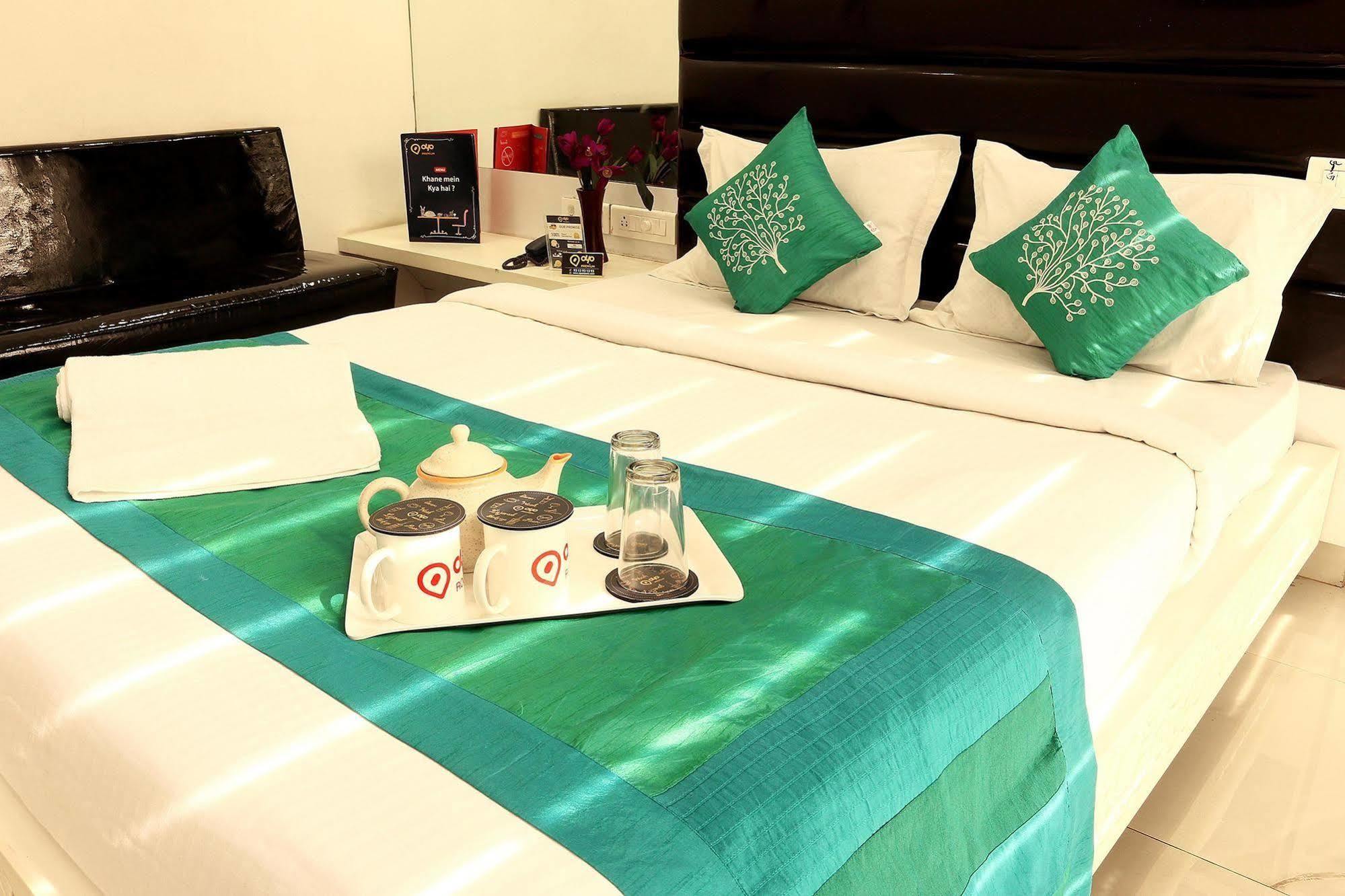 Hiland Inn Calcutta (Kolkata) Esterno foto